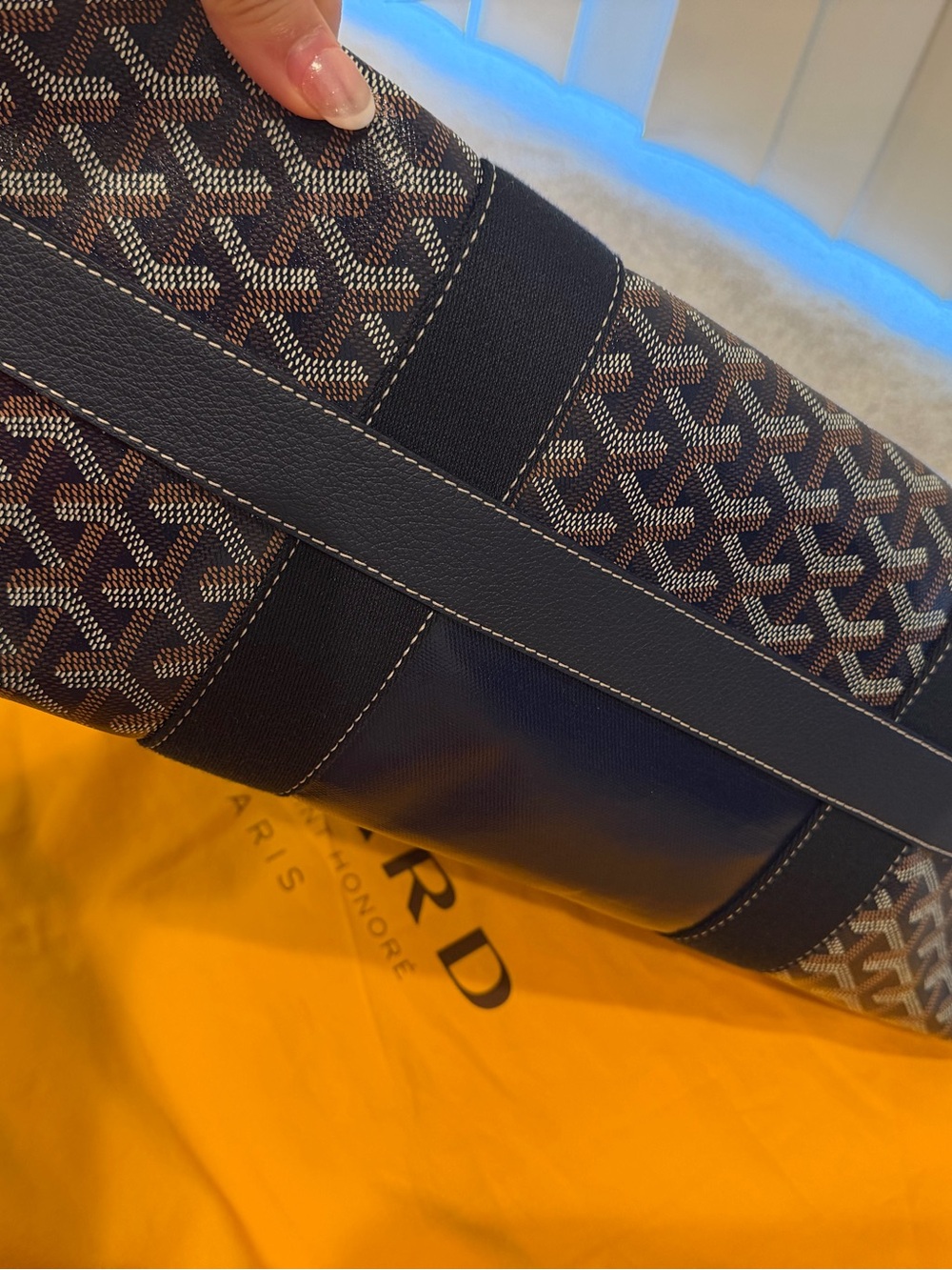 Auth GM Goyard St. Louis Tote - Picture 10 of 14